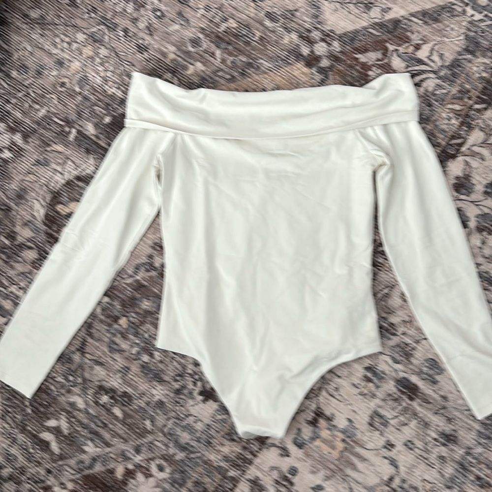 Aritzia contour body suit
